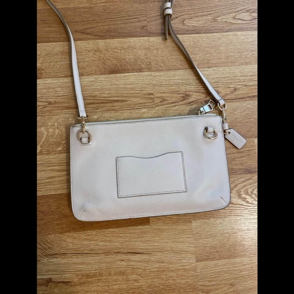 Coach cream crossbody handbag OPEN TO OFFERS - Picture 3 of 3